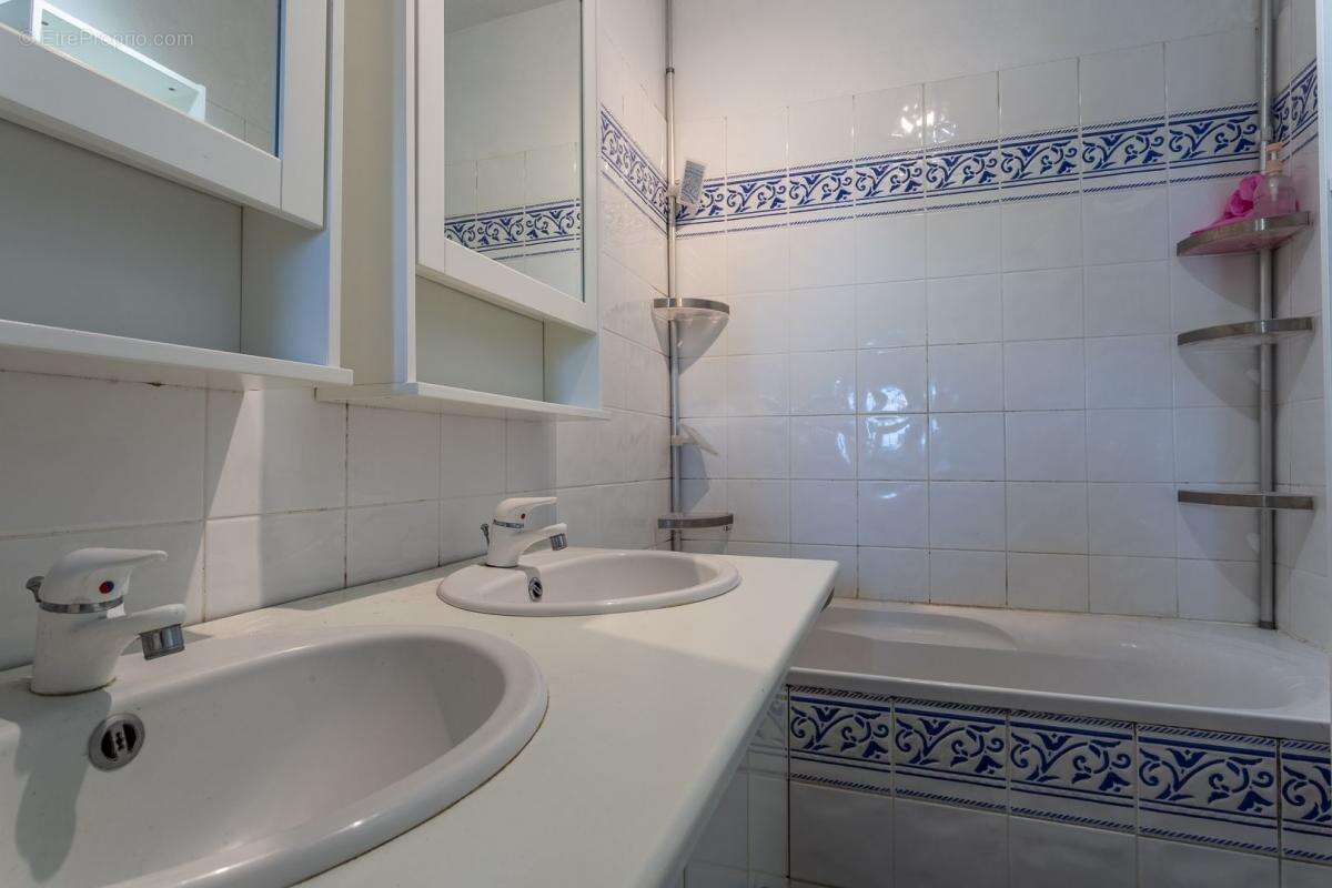 Maison à LE PERREUX-SUR-MARNE