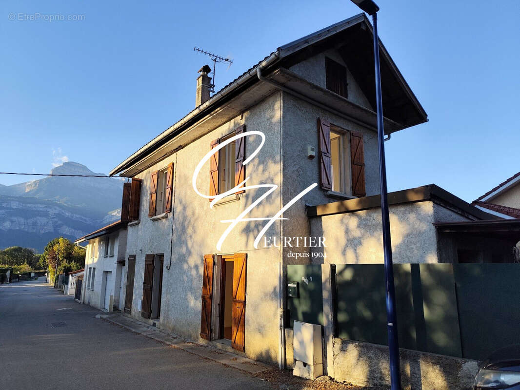 Maison à VILLARD-BONNOT