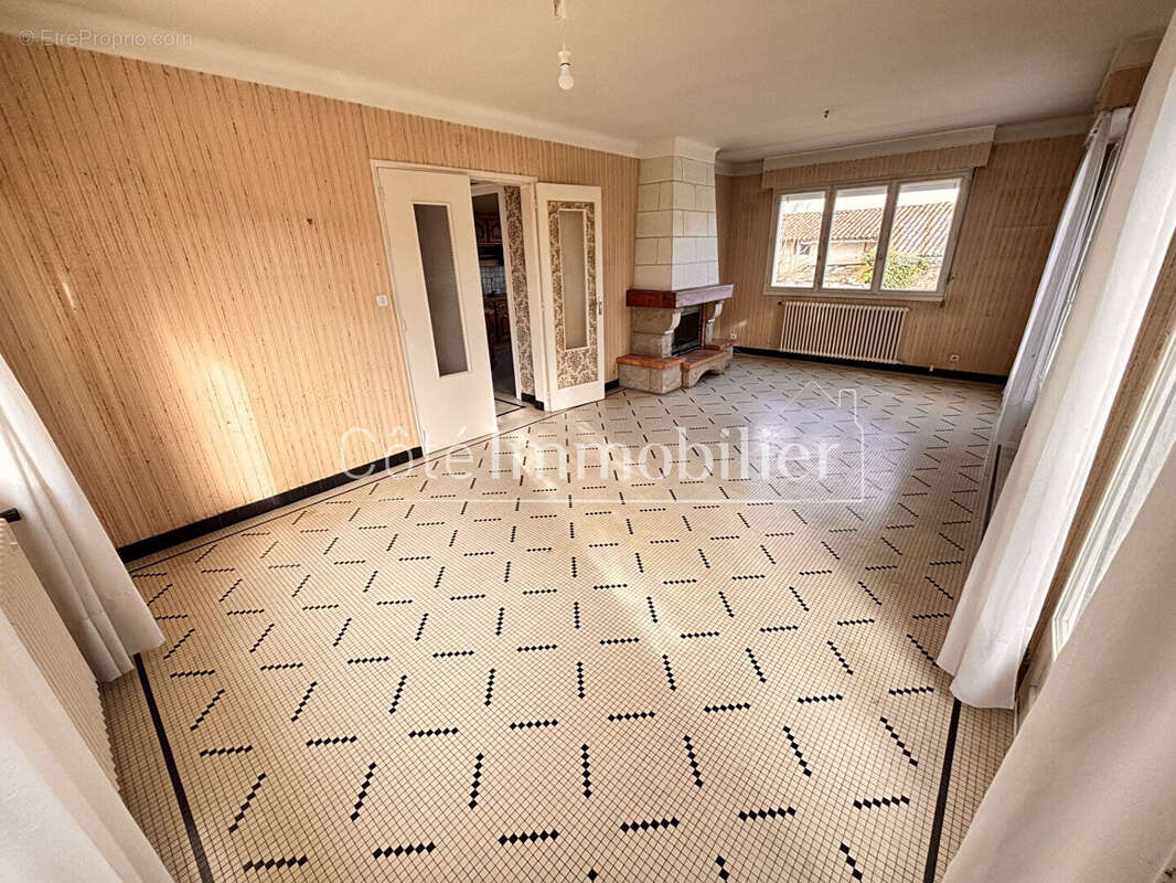 Maison à BASSE-GOULAINE