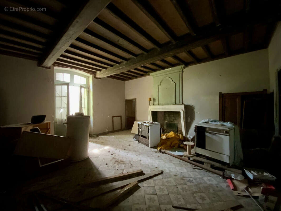 Maison à MIRAMBEAU