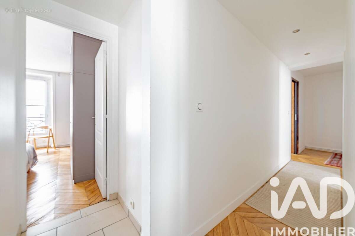 Photo 8 - Appartement à PARIS-10E