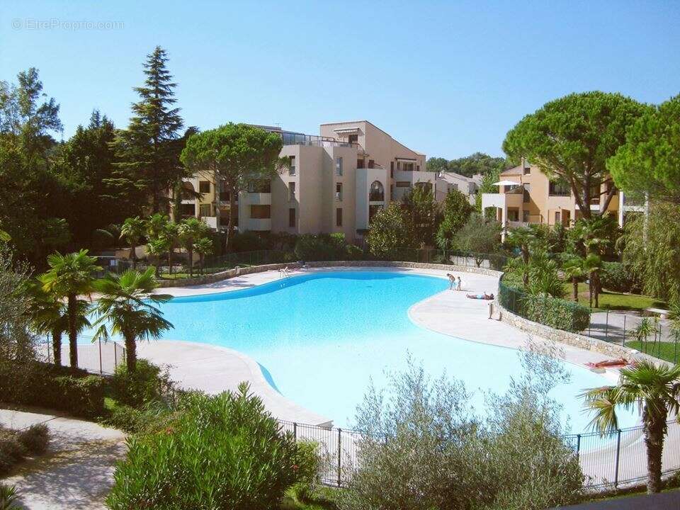 Appartement à MOUGINS