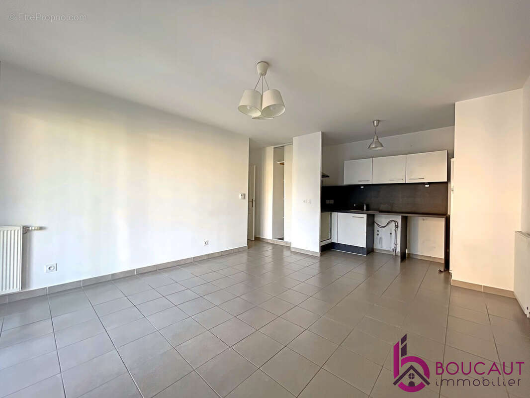Appartement à LE PLESSIS-ROBINSON