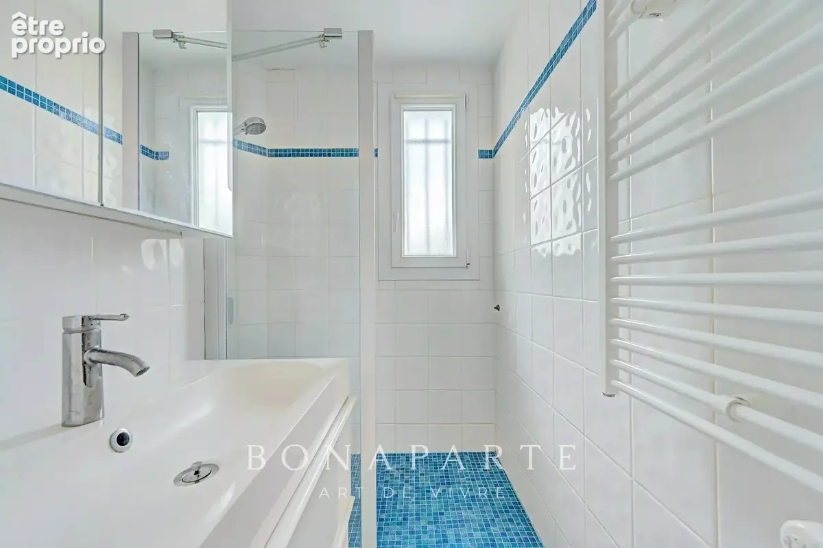 Ultra centre de saint-cloud - appartement rénové au dernier étage - photo 9