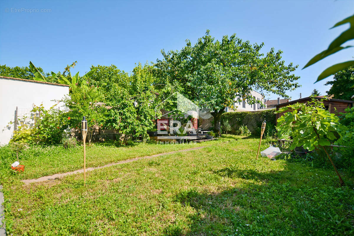 Maison à VILLEURBANNE