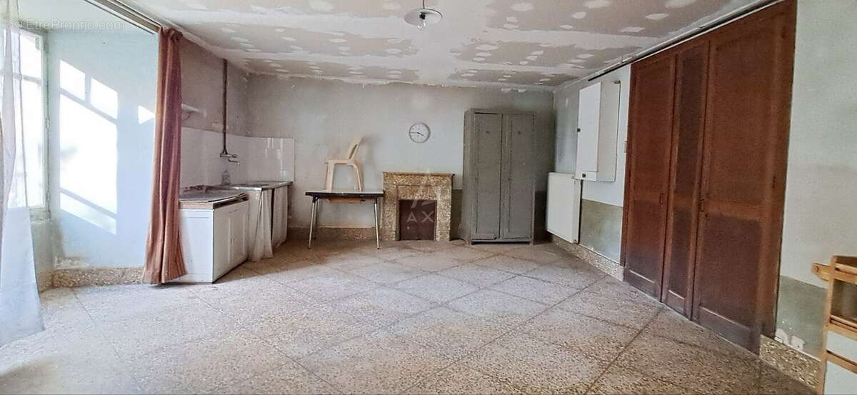 Maison à CONFOLENS