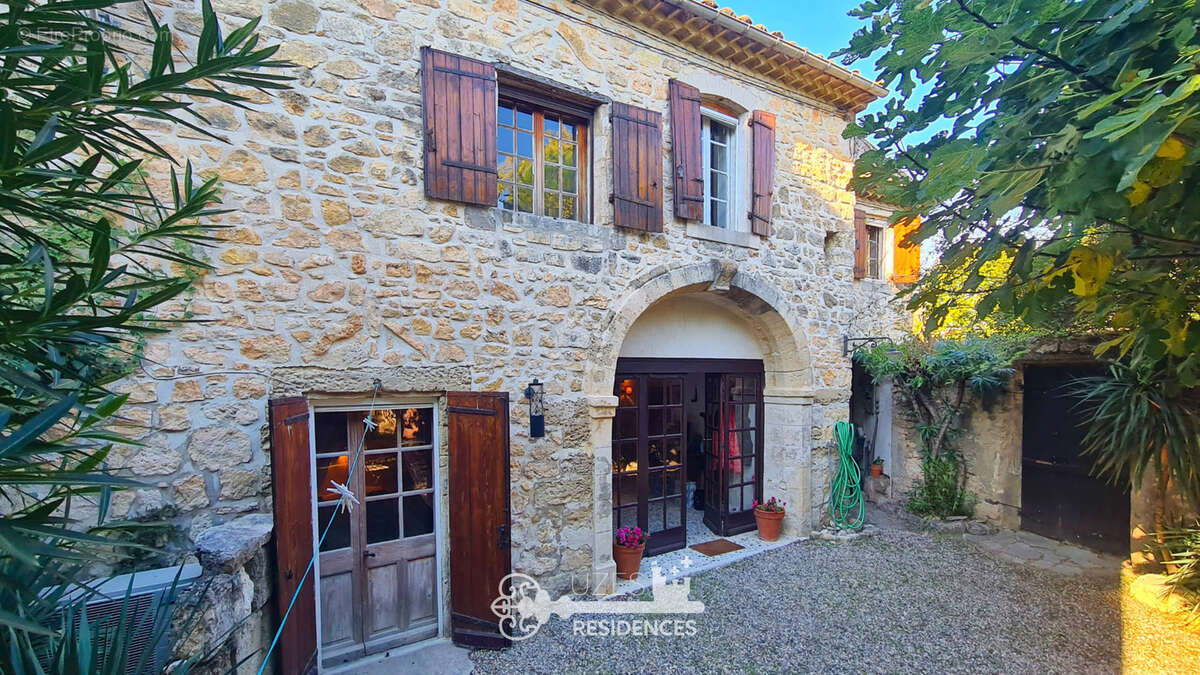 Maison à UZES
