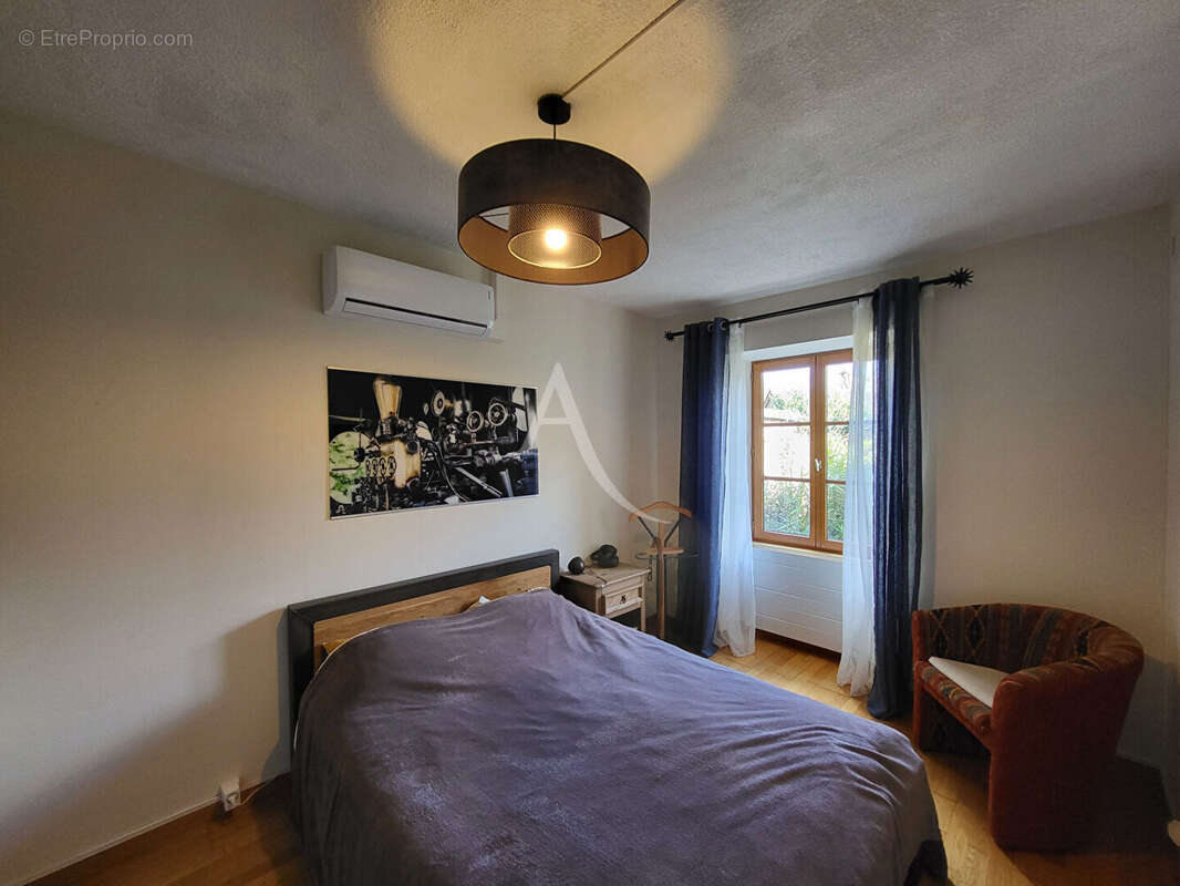 Maison à CHAUMES-EN-BRIE