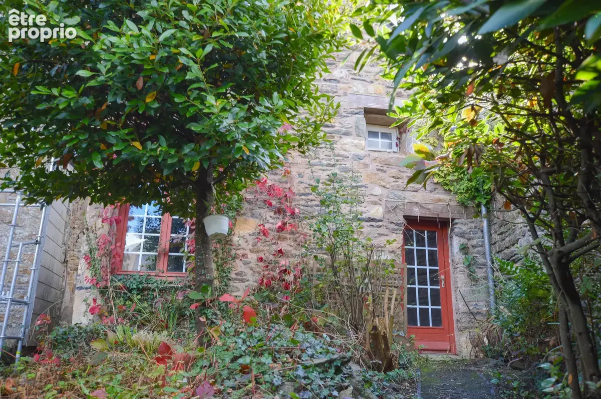 Maison T9 - 215 m2 hyper centre ville - photo 1
