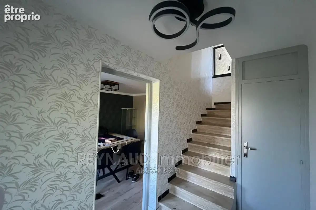 Maison 7 pièces 161 m² à vendre à Clermont-L'herault (34800) - photo 6