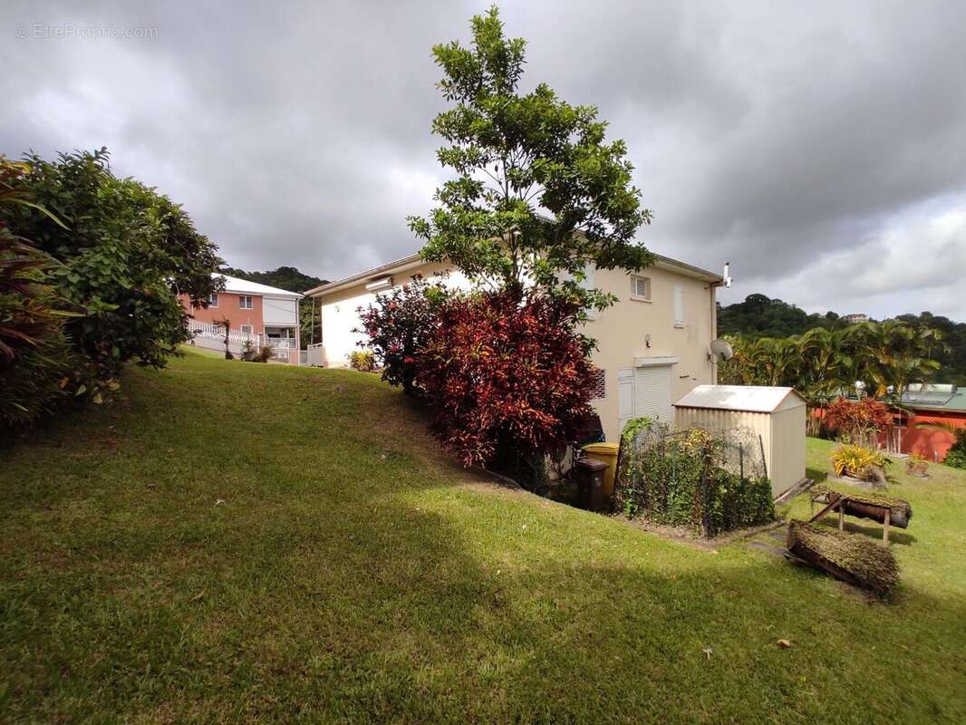 STE LUCE : Belle maison T3 avec vue sur mer - photo 18