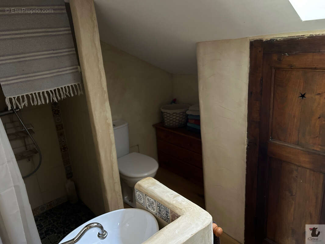Maison typique en pierre 200 m2 dans un petit hameau au calme - beau parc arboré. - photo 12