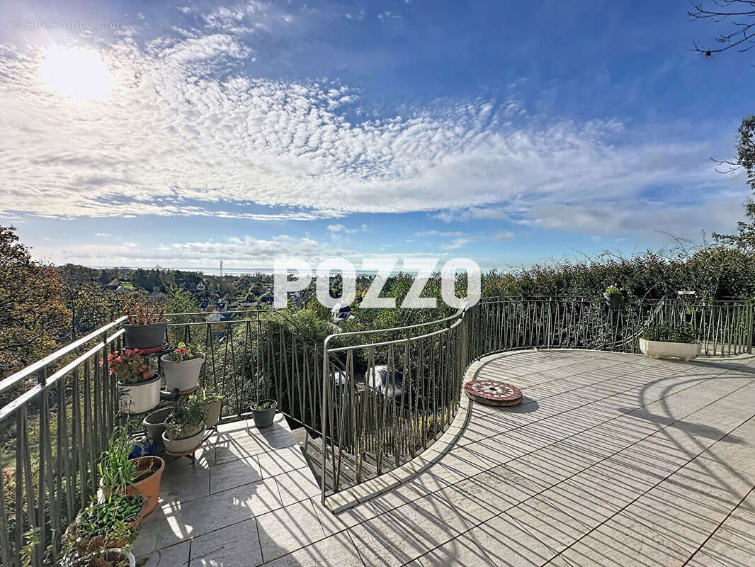 Maison à SAINT-JEAN-LE-THOMAS