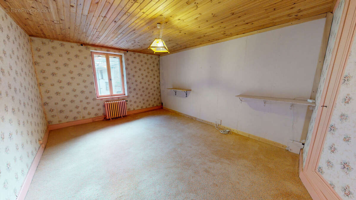 Maison à BOYEUX-SAINT-JEROME