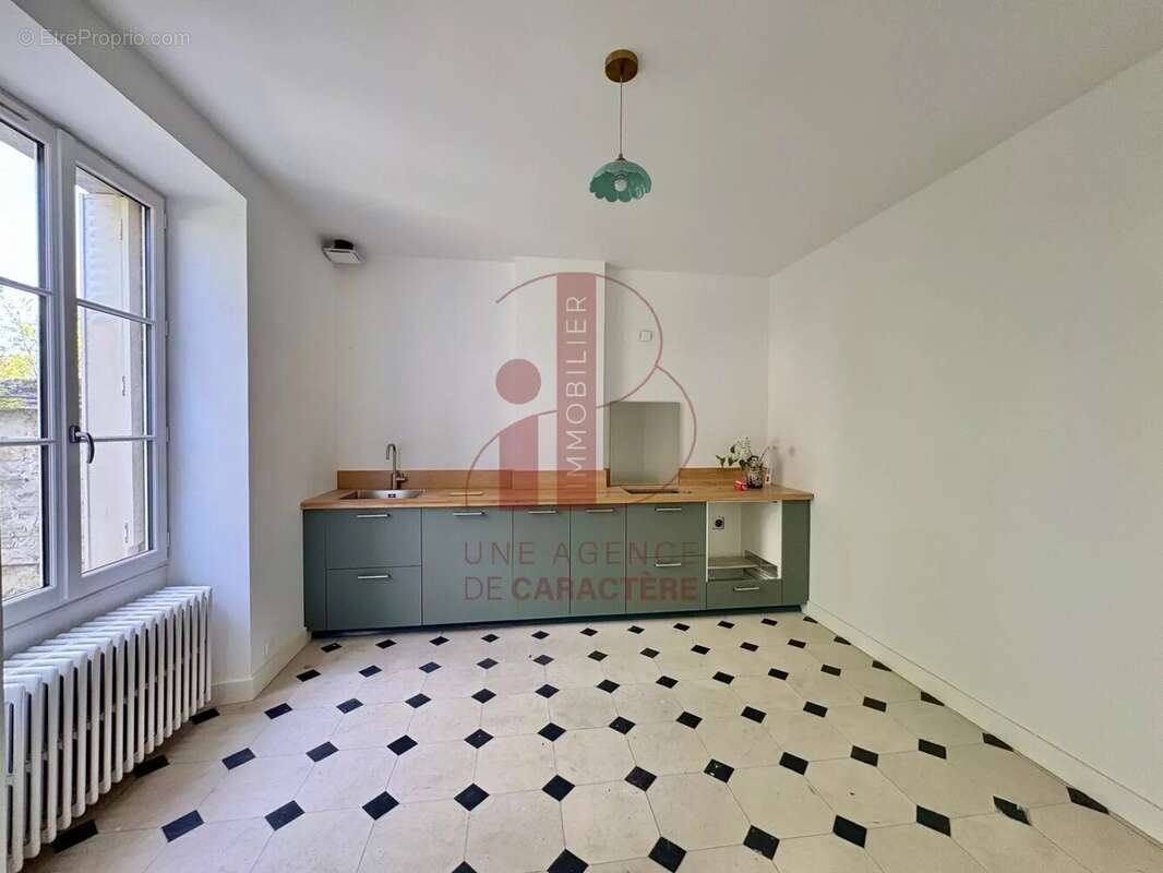 Maison à BOURRON-MARLOTTE