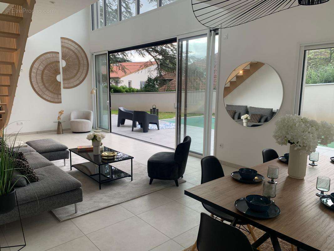 Maison à CALUIRE-ET-CUIRE