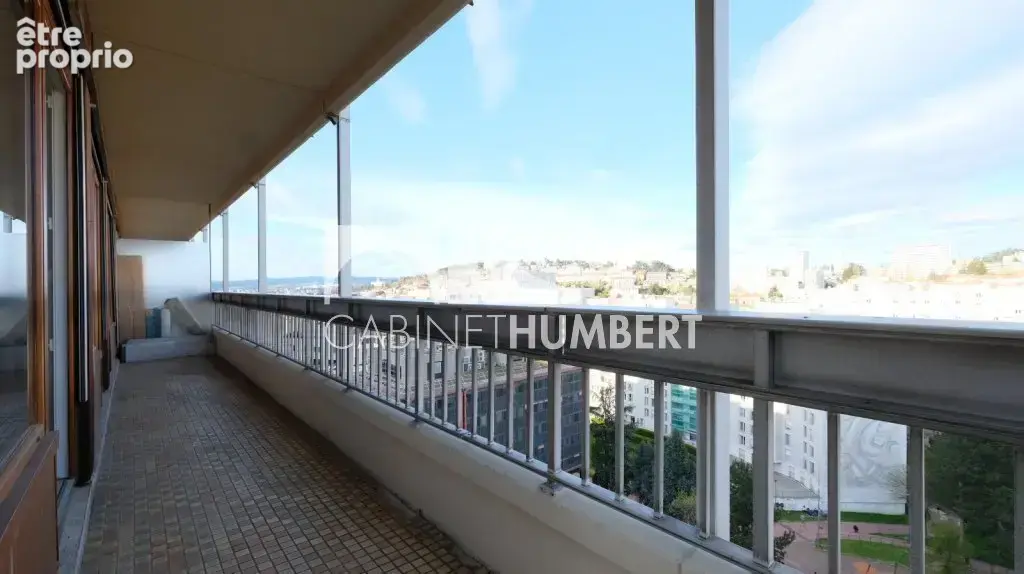 Appartement 91 m² à Saint-Etienne  - photo 6