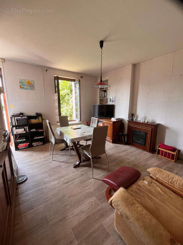 Maison à YZEURE