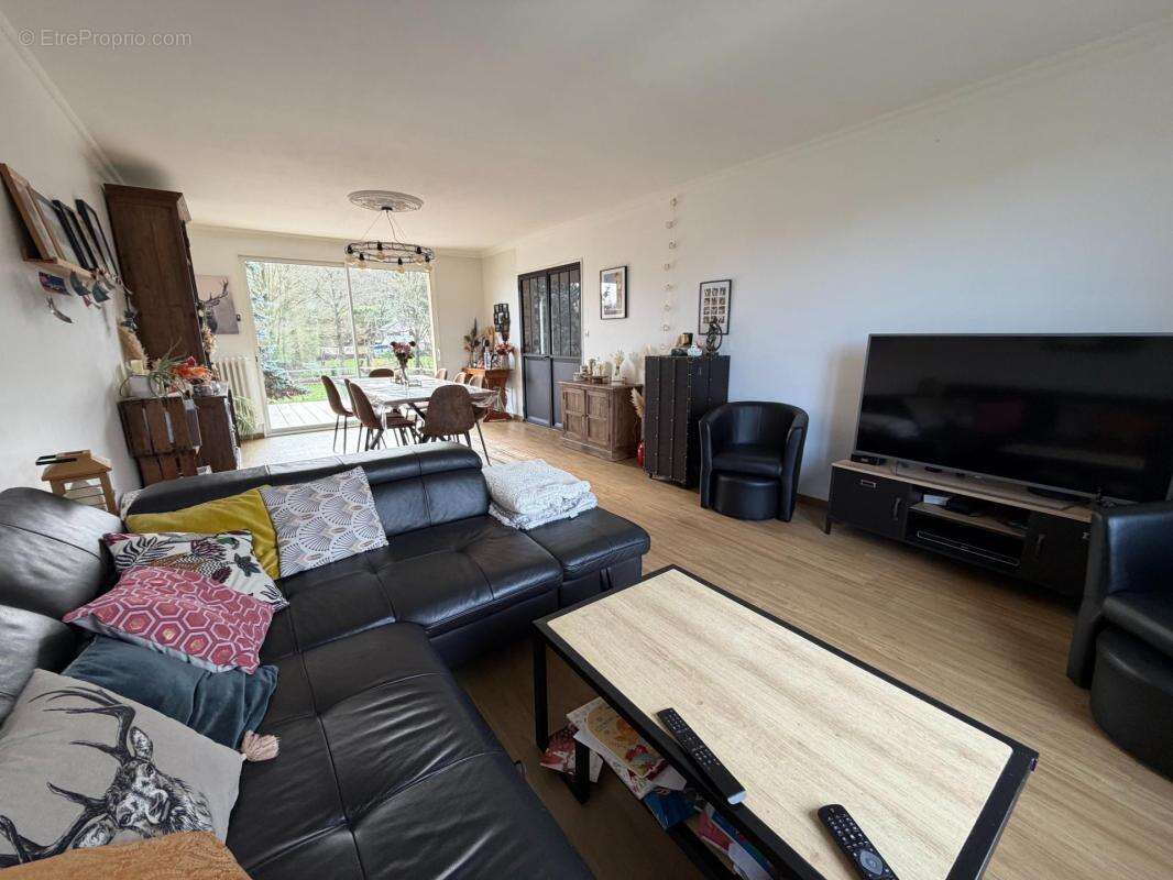 Maison à SAVIGNE-L'EVEQUE