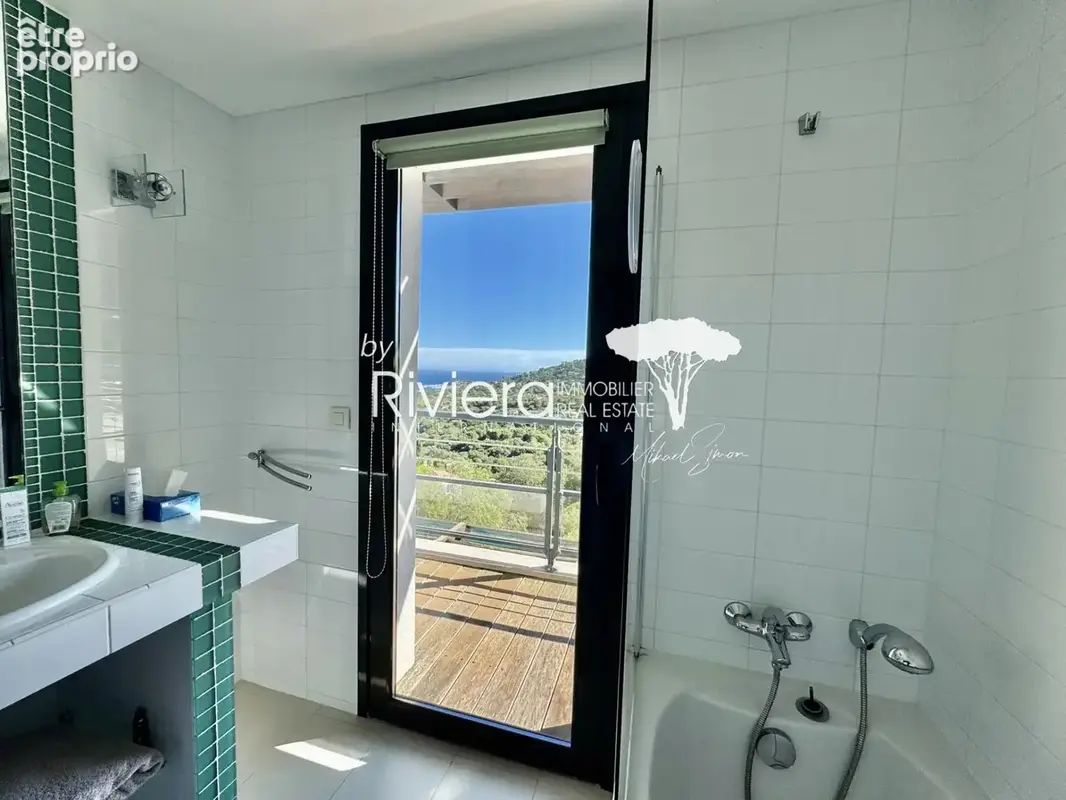 Propriété Contemporaine - Vue Mer imprenable avec piscine à - photo 24