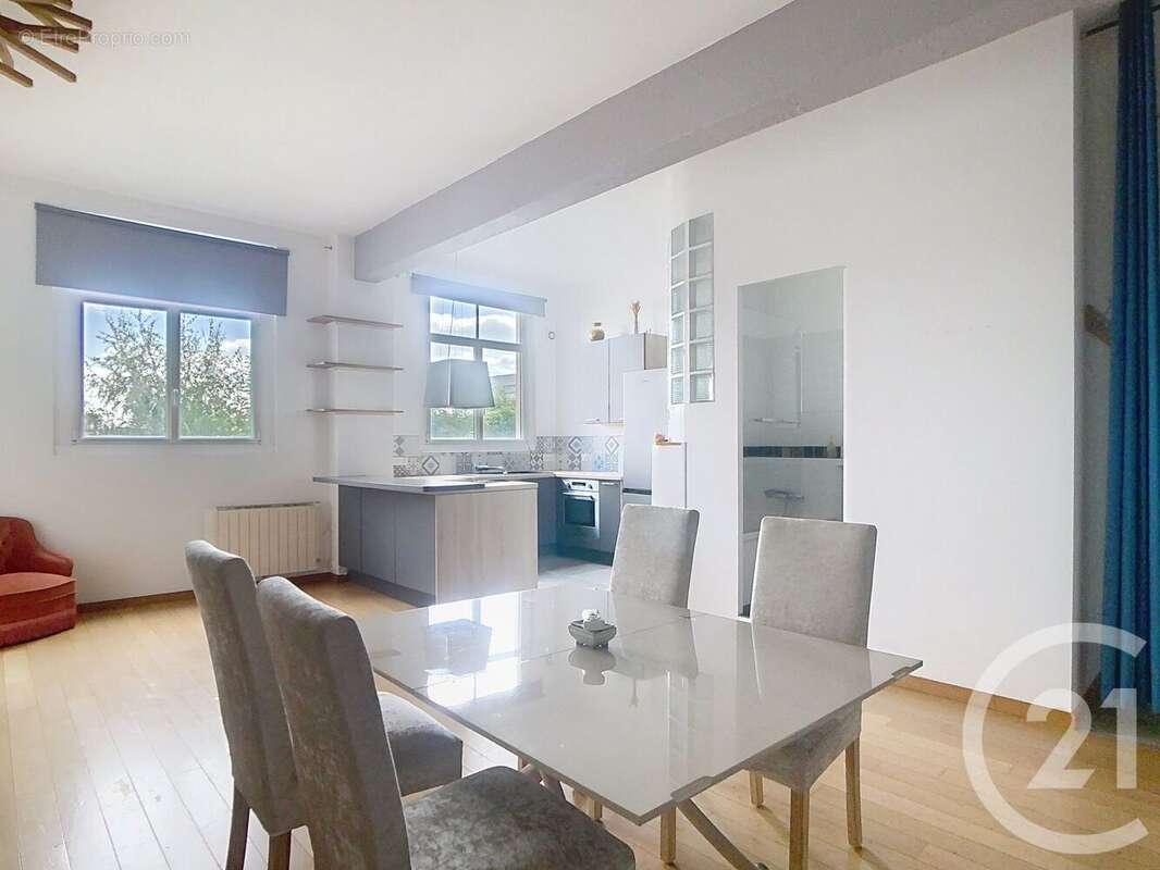 Photo 8 - Appartement à CHOISY-LE-ROI