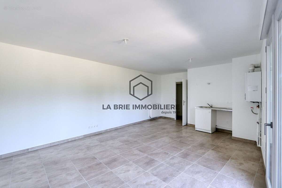 Appartement 50 m² à Chennevieres-Sur-Marne  - photo 3