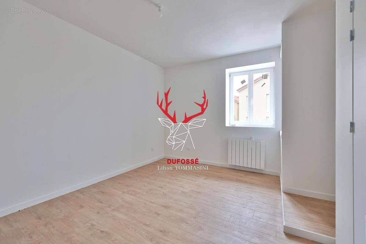 Photo 7 - Appartement à LA TOUR-DE-SALVAGNY