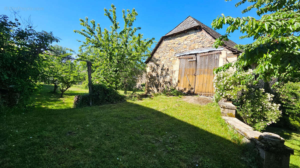 Maison à SAINTE-EULALIE-D'OLT