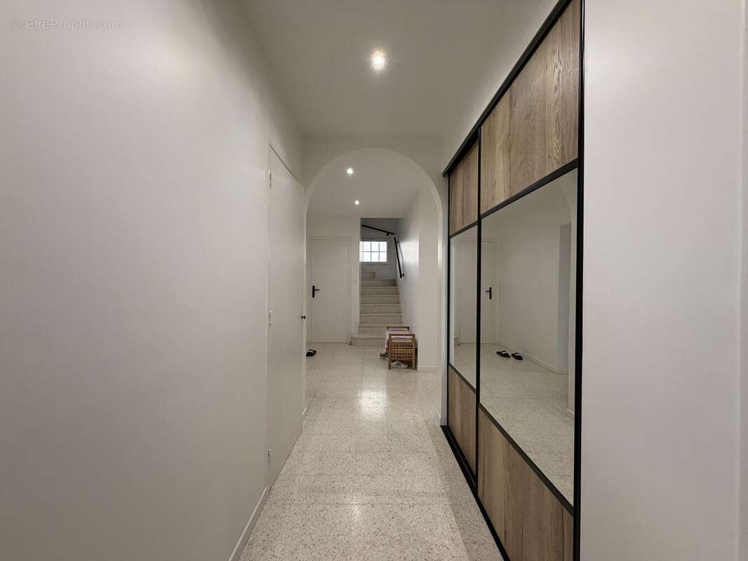 Maison à SAINT-ERBLON