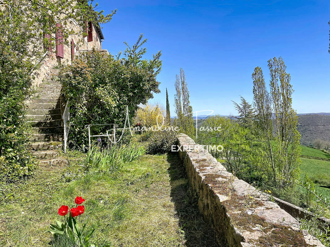 Maison à MONTJAUX
