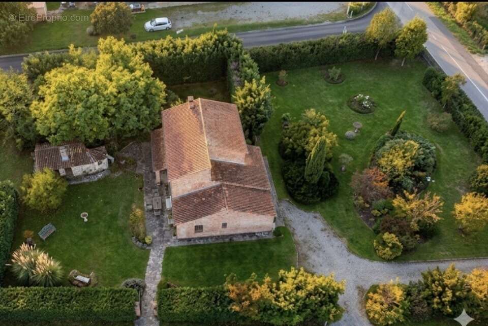 Terrain à COLOMIERS