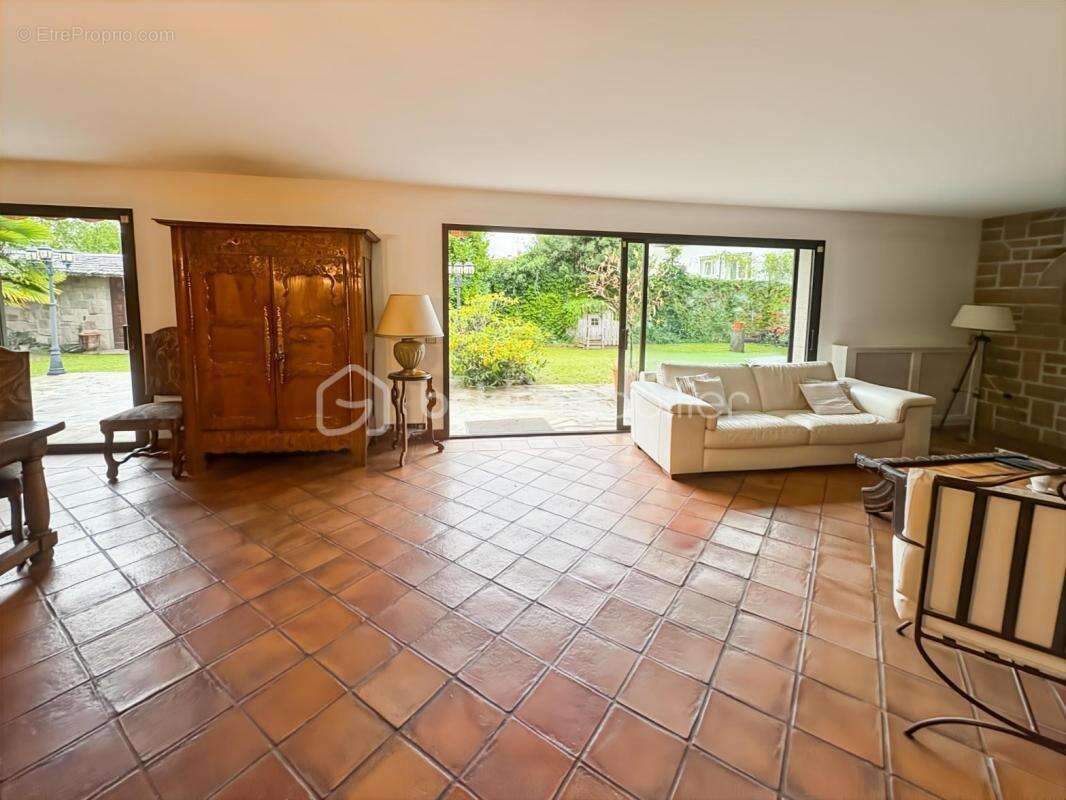 Maison à TREMBLAY-EN-FRANCE