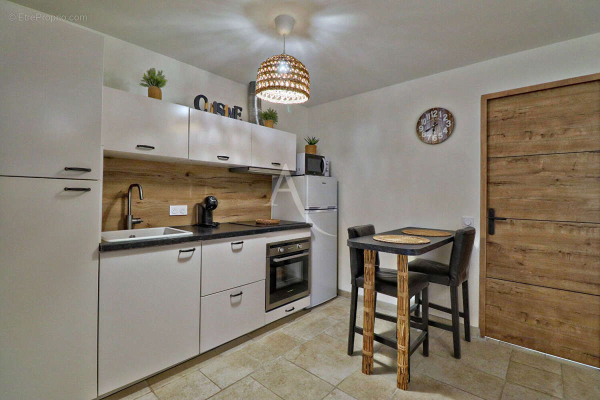 Maison à GREOUX-LES-BAINS