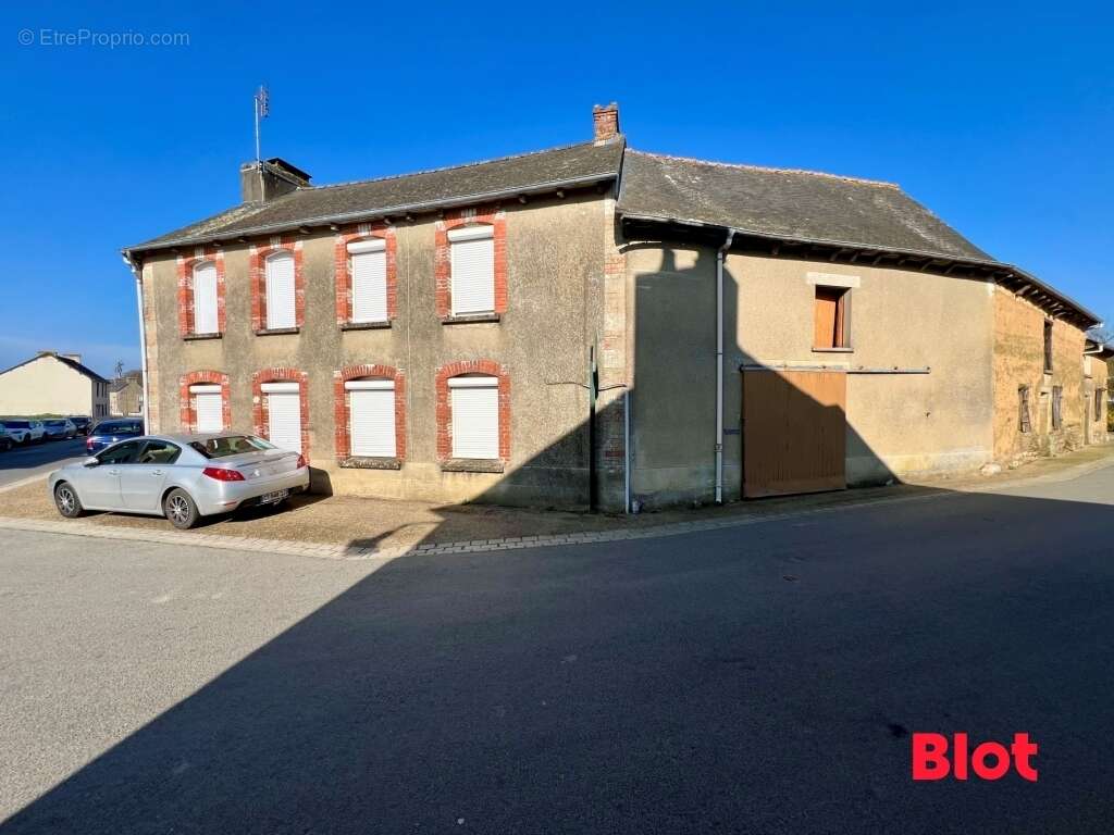 Maison à ILLIFAUT
