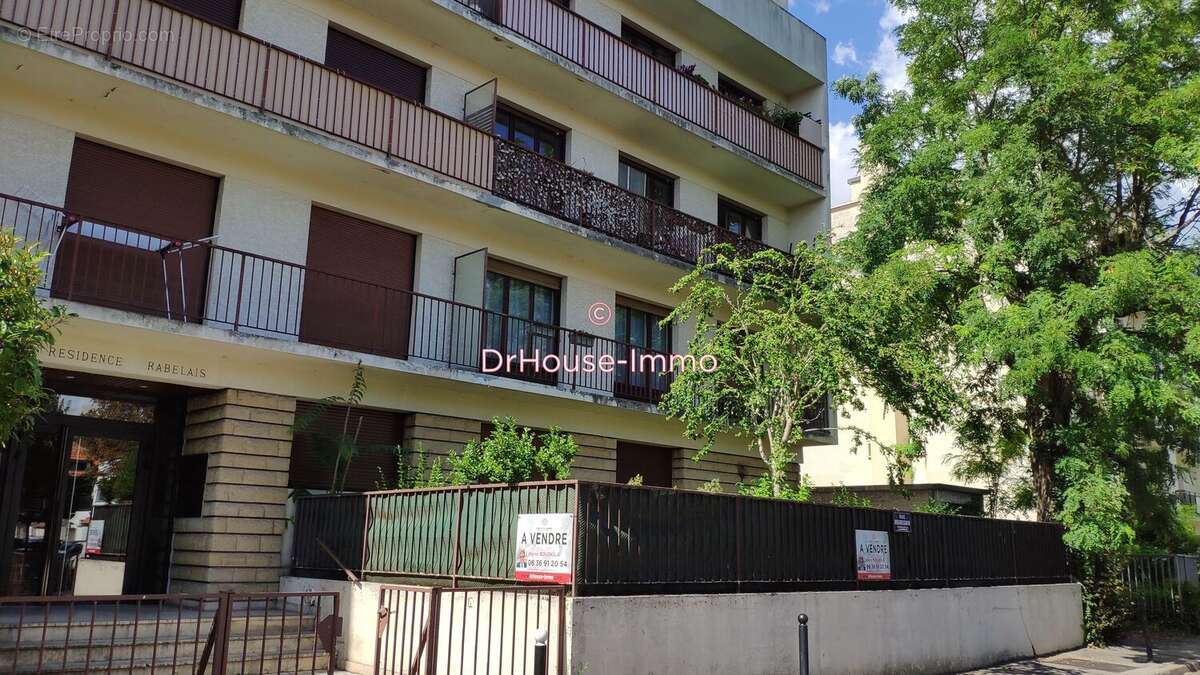 Appartement à SAINT-MAUR-DES-FOSSES