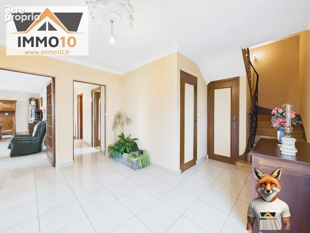 Maison 6 pièces 142 m² à vendre à Saint-Andre-Les-Vergers (10120) - photo 2