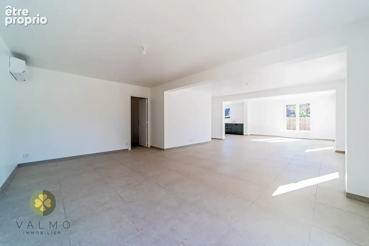 Gambais   maison familiale entièrement rénovée   5 chambres   dpe b - photo 10