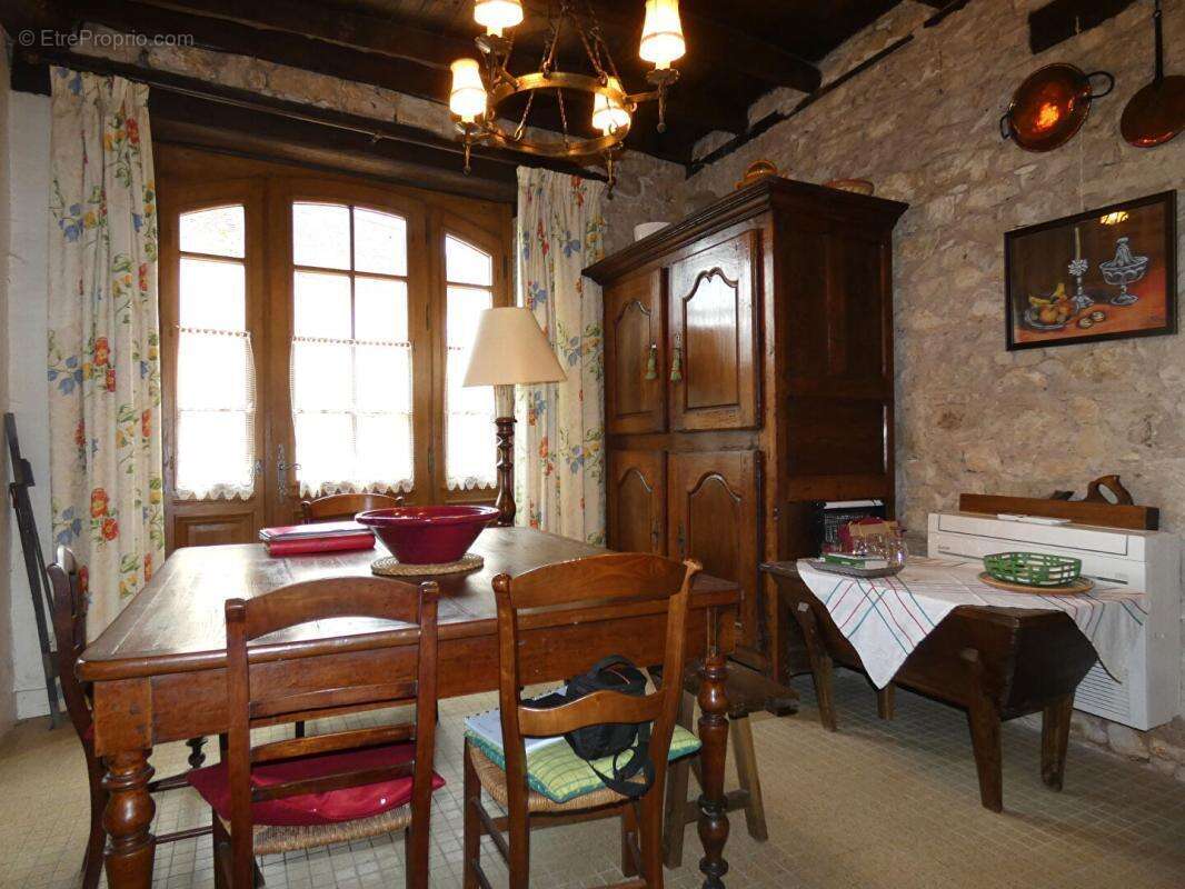 Maison 120 m2 / 4 chambres / grange / terrain 800m² - photo 9