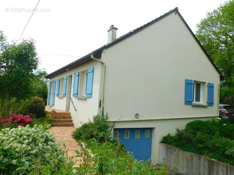 Maison à LA CHAPELLE-JANSON