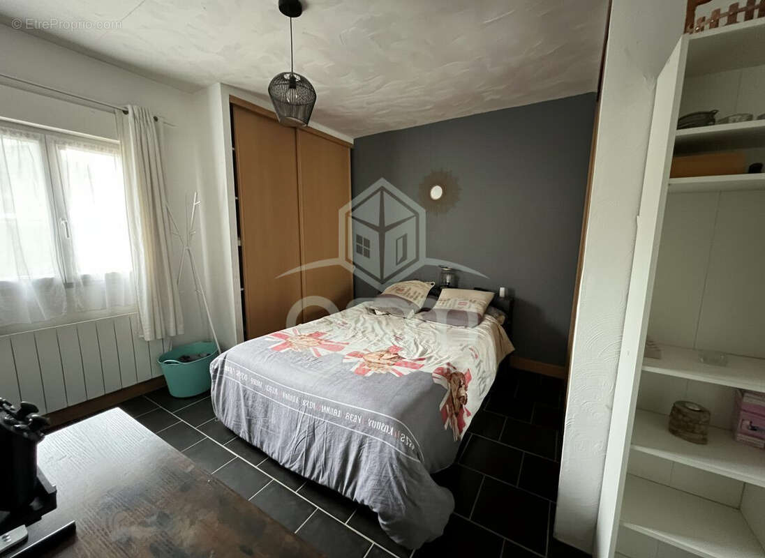 Maison à MONTS