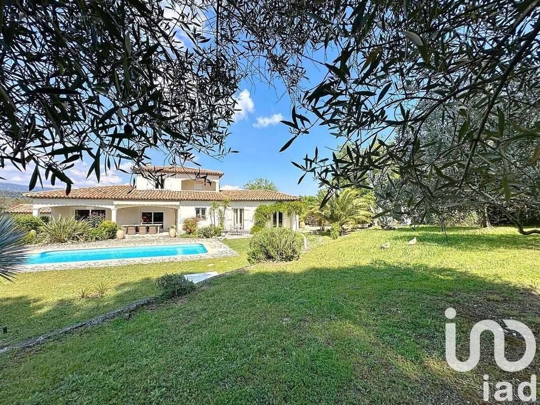 Maison 189 m² à Callian  - photo 9