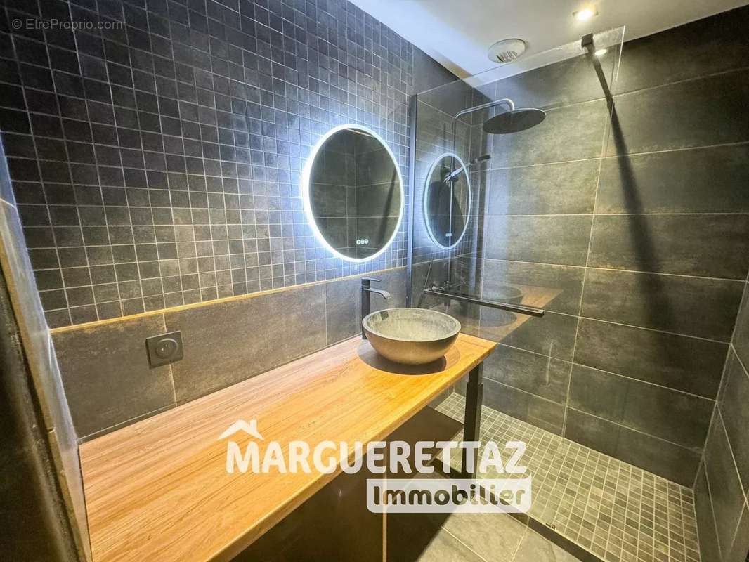 Appartement à SAINT-JEOIRE