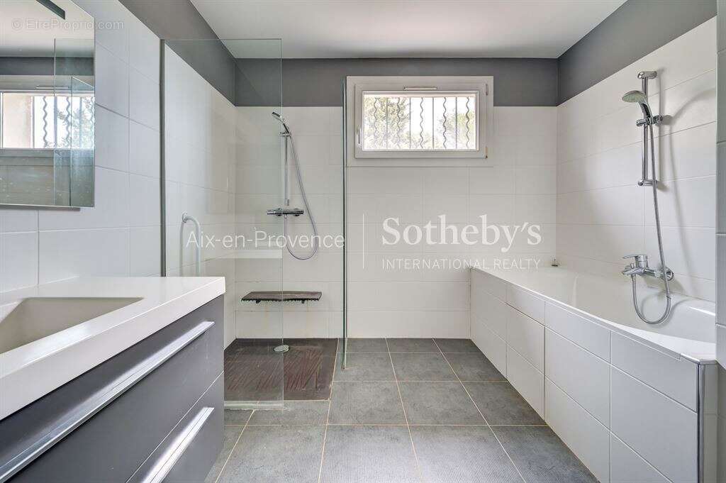 Maison à AIX-EN-PROVENCE