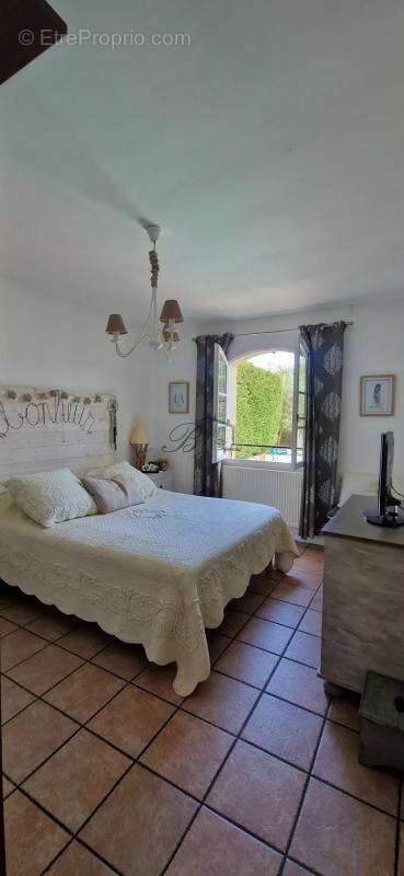 Maison à LA MOTTE-D&#039;AIGUES