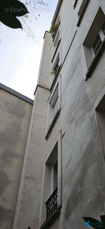 Autre à PARIS-12E