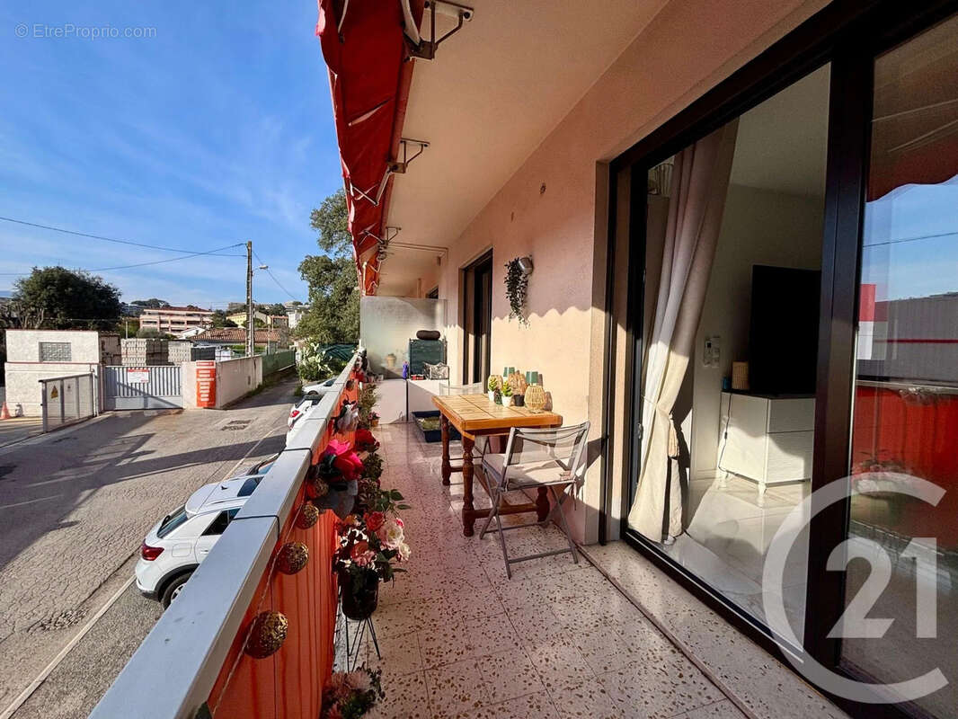 Appartement à LE CANNET