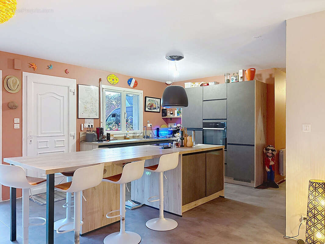 Maison à LE VAL-SAINT-PERE