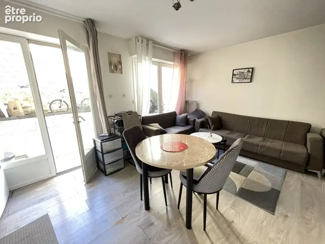 Pontoise quartier notre dame centre ville-gare appartement 2 pieces avec cour privee - photo 9