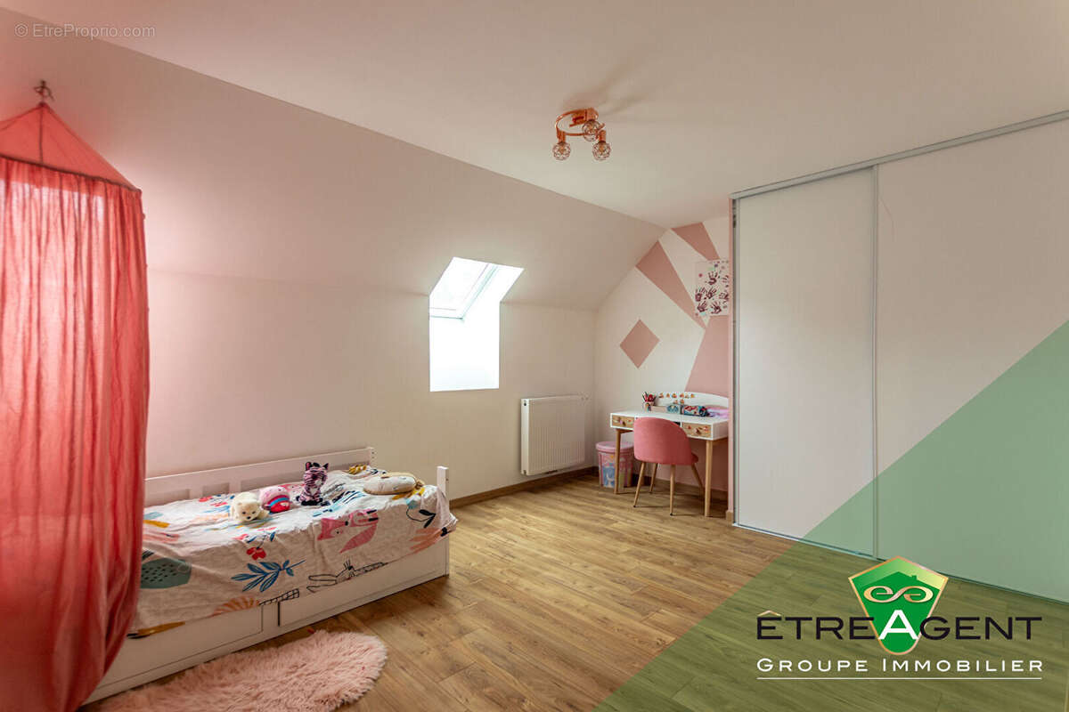 Maison à OINVILLE-SUR-MONTCIENT