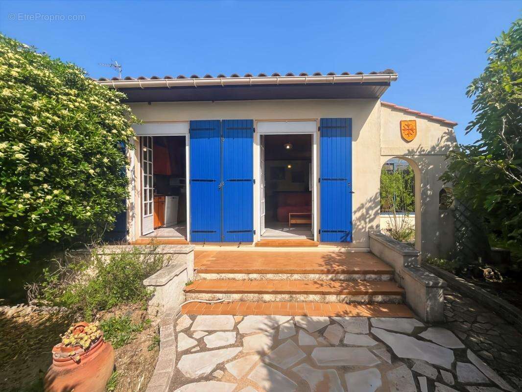Maison à POMEROLS